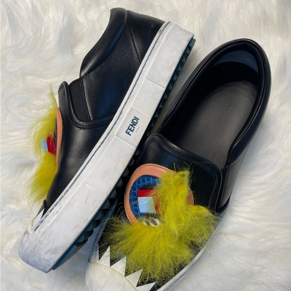 Fendi sneakers black with yellow fur - Picture 2 of 3